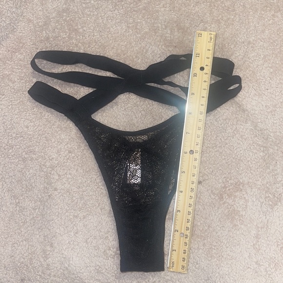 Panties by Victoria Secret in size small, black - Picture 2 of 6